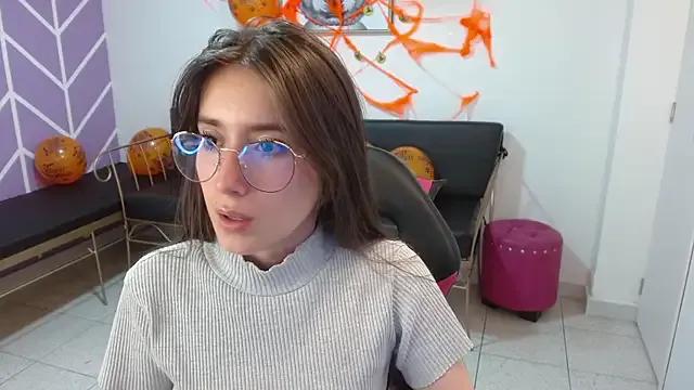 Adhara_Kitten on StripChat