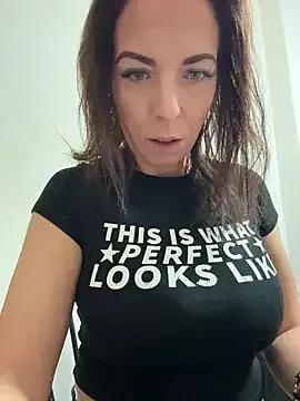 Almmaxxxx on StripChat 