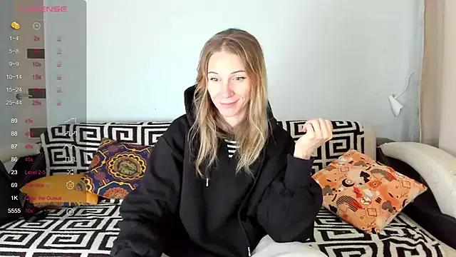 Amalia_Mio on StripChat 