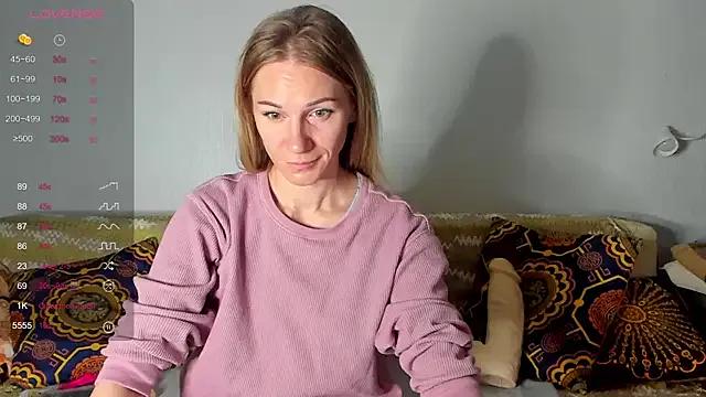 Amalia_Mio on StripChat 