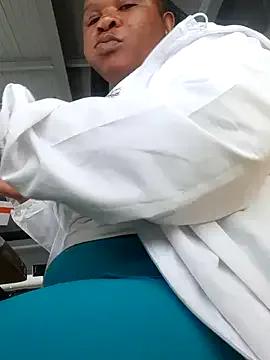 Bootyliciousbbw12 on StripChat 