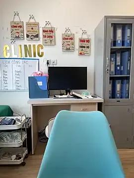 Clinic_Sexy — make me cum squirt in public clinic