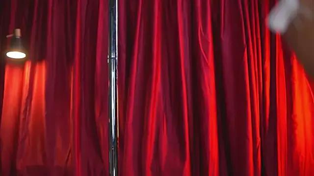 Evelyn_Evyyy on StripChat 