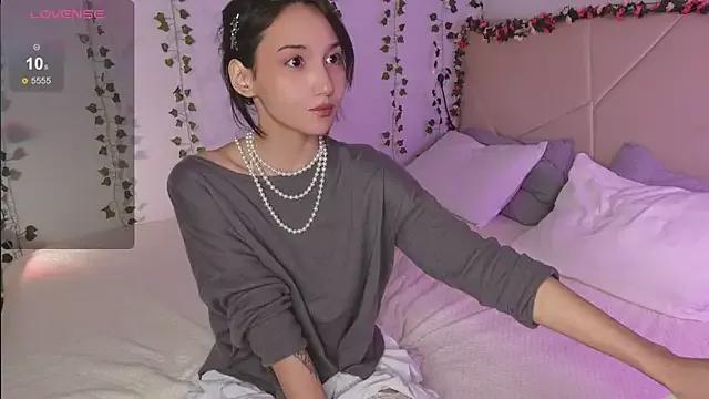 GentleMusee — take off my sweater