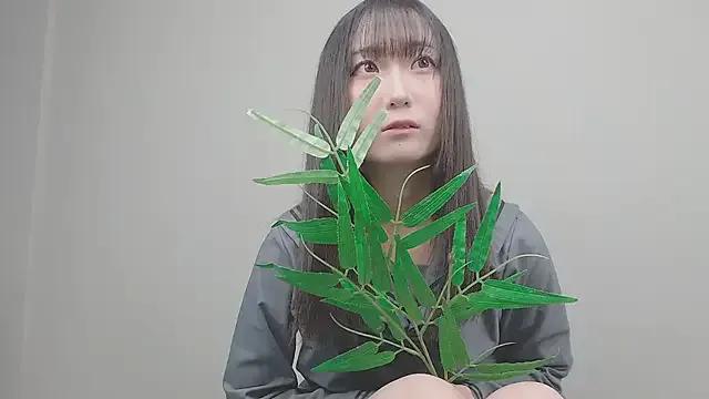 Hanna_18_cute — Group on StripChat