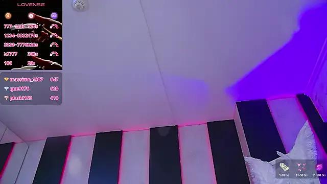 IsisQueen — Oral while in the fuckmachine