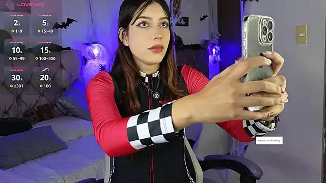 lila_min on StripChat 