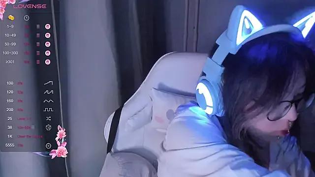 maydaykimmy — 20 buttspanks <3