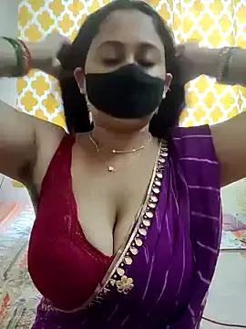 Natasha-143 on StripChat