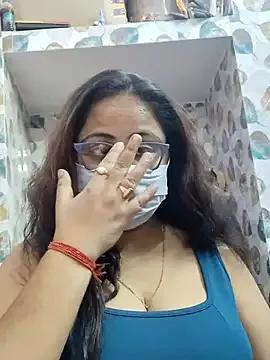 nisha_1110 — I will massage my big boobs with oil