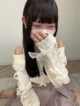 Reina_cute_00_ on StripChat