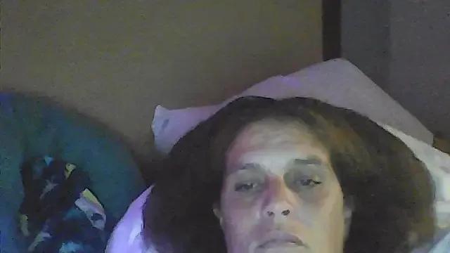 sarahkat86 on StripChat 